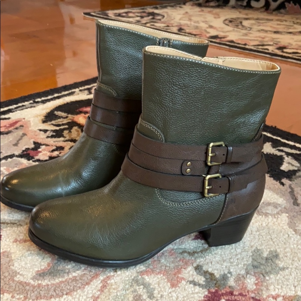 Naturalizer Ankle Boots